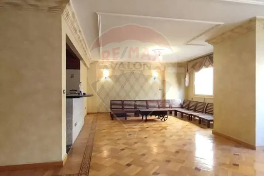 Apartment for sale 230 m Gleem (Mostafa Fahmy St.)