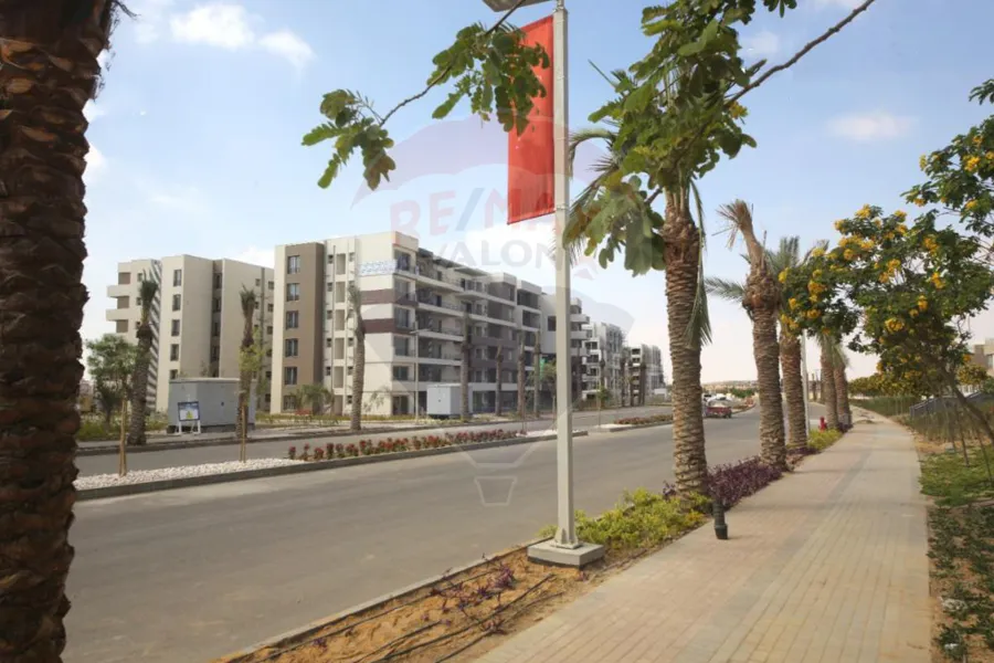 Apartment for sale (Palm Hills compound - New Cairo) 70 m