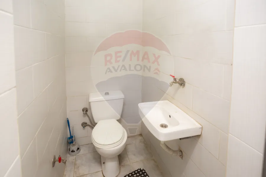 Administrative unit for sale 600 m Miami (branched from Askander Ibrahim st.)
