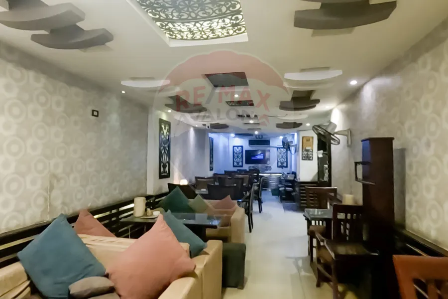 Equipped cafe for rent 220 m Al-Asafra (third number from the sea)
