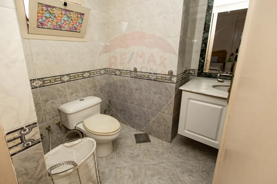 Apartment for sale 350 m Saba Basha (directly on the sea)