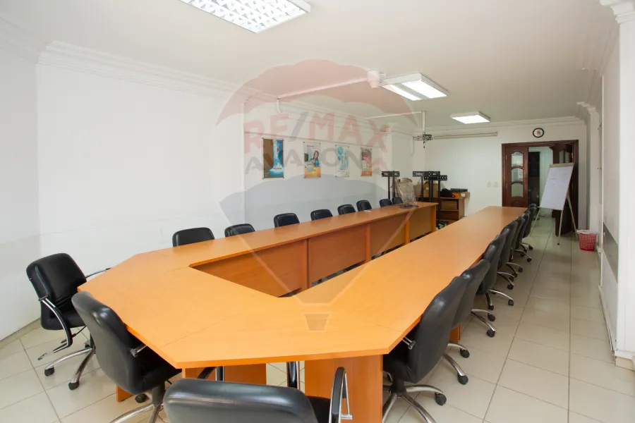 Apartment for sale 175 m Smouha (Golden Square) suitable for residintial and administrative