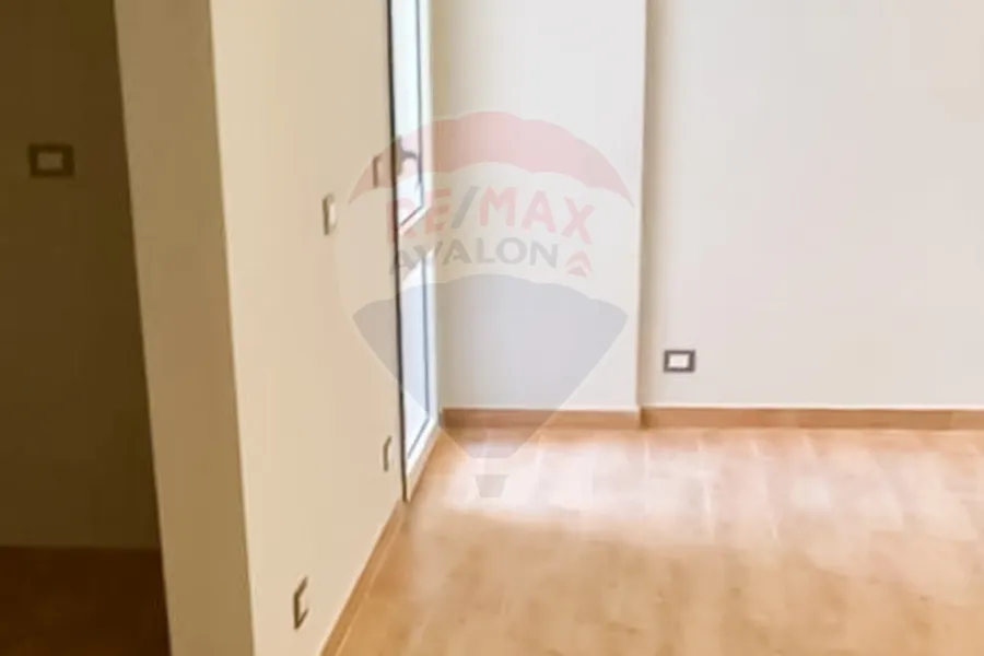 Ground apartment with garden for sale 160 m + 115 m (Alex West)