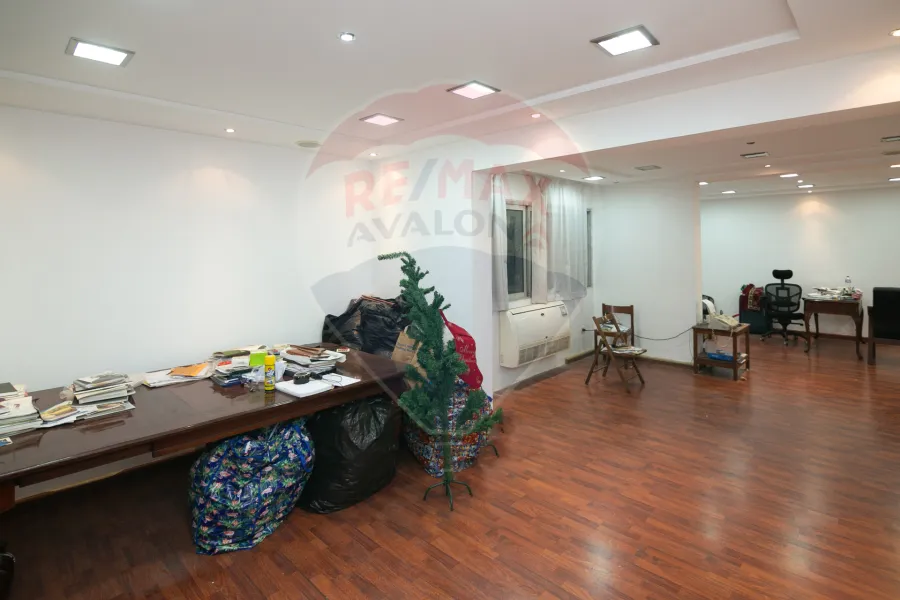 Shop 60 m + Mezzanine 130 m for rent, Rushdi (Syria St)