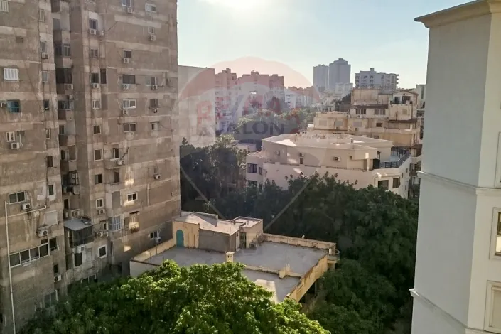 Apartment for sale 185 m Kafr Abdo (Street 170)