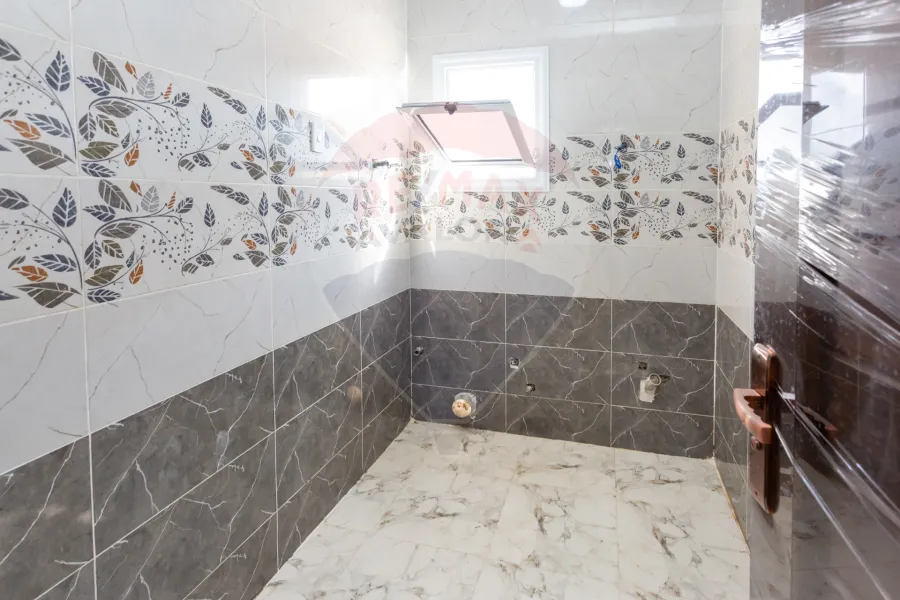 Stand alone villa for sale King Mariout (Behind King's Higher Institute) 500 m