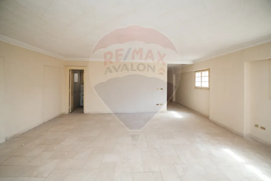 Apartment for sale 300 m Louran (in front of Shaarawy St.)
