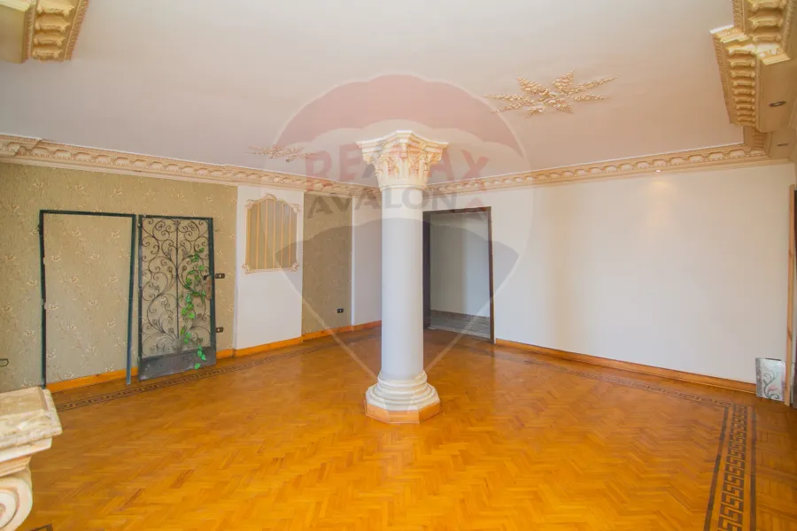 Apartment for sale 175 m Mostafa Kamel (Steps from Kiroseiz)