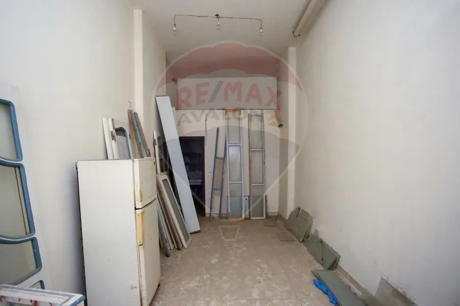Pharmacy for sale 43 m Al-Seyouf (Ardh Al-Ma&amp;amp;#039;aridh St.)