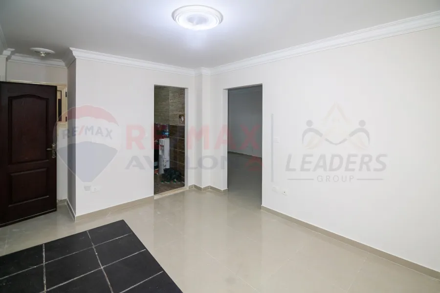 Apartment for sale 145 m Kafr Abdo (Sakina Bint Al Hussein St.)