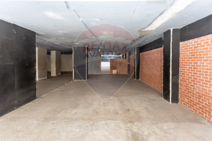 Mall for sale 790 m Louran (intersection of El-Eqbal st. with the tram)