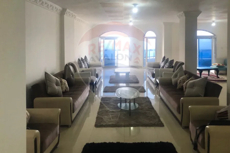 شقة للبيع 340 م كليوباترا (على البحر مباشرة- عمارة براند)