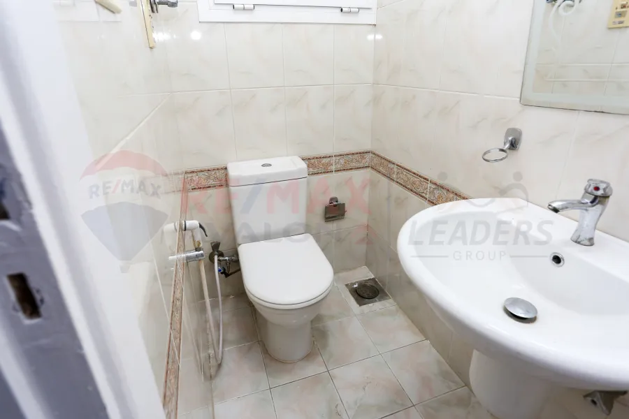 Apartment for sale 180 m Montazah (Sheraton Towers)