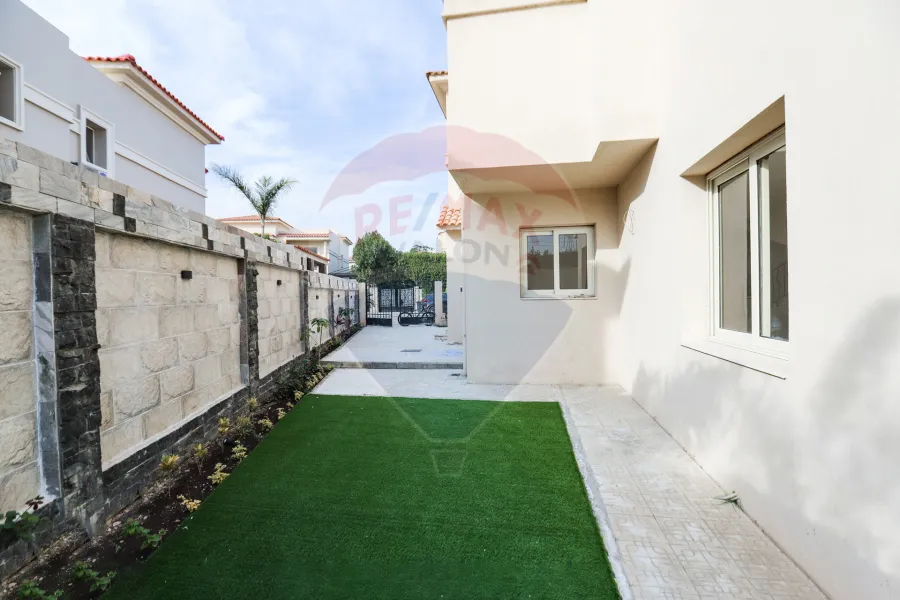 Villa for rent 393 m King Mariout (Alex West Compound - Antoniades Area)