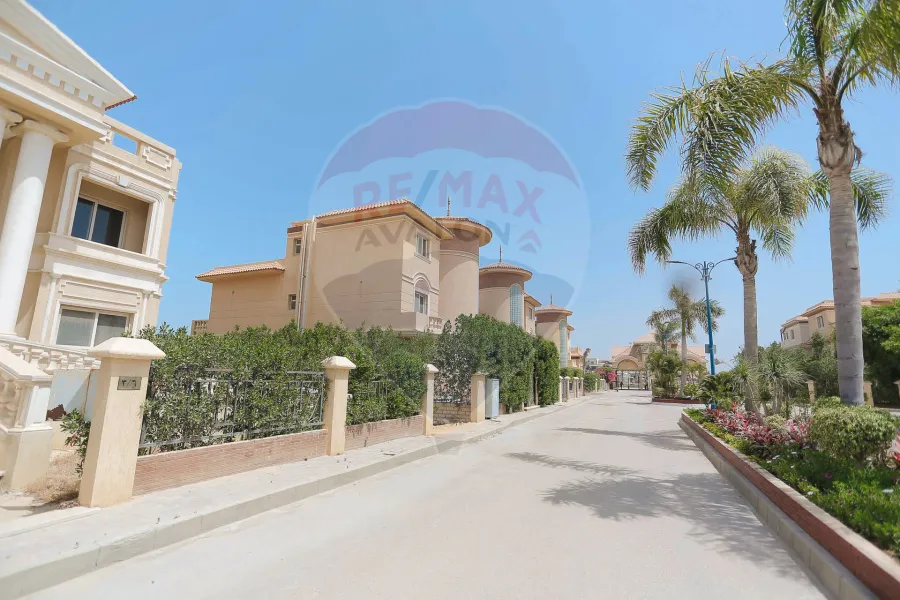 Standalone villa for sale King Mariout (Orouba Compound) 1,090 m