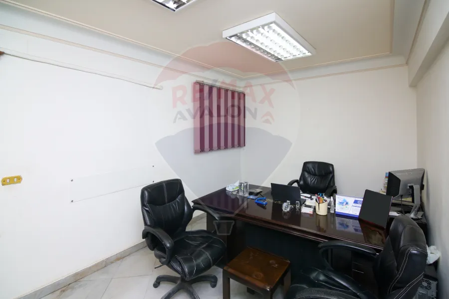 Administrative Unit for sale 240 m Smouha (Tout Ankh Amoon st)