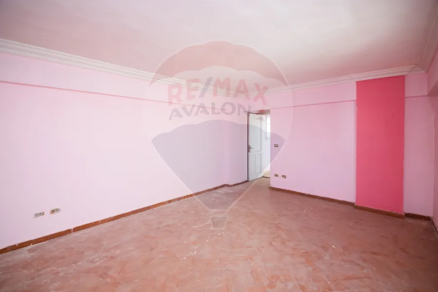 Apartment for sale 300 m Louran (in front of Shaarawy St.)