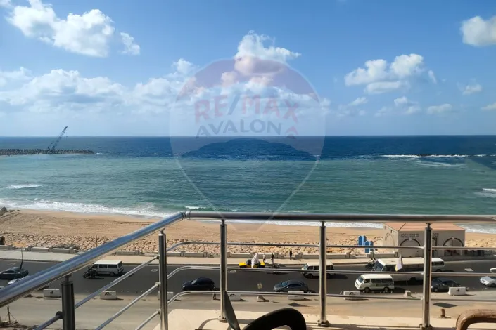 Apartment for sale 140 m Sidi Bishr (Mohamed Naguib Street - directly on the sea)