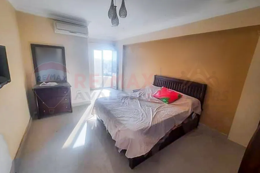 Apartment for sale 165 m Kafr Abdo (Amir Al-Bahar St.)