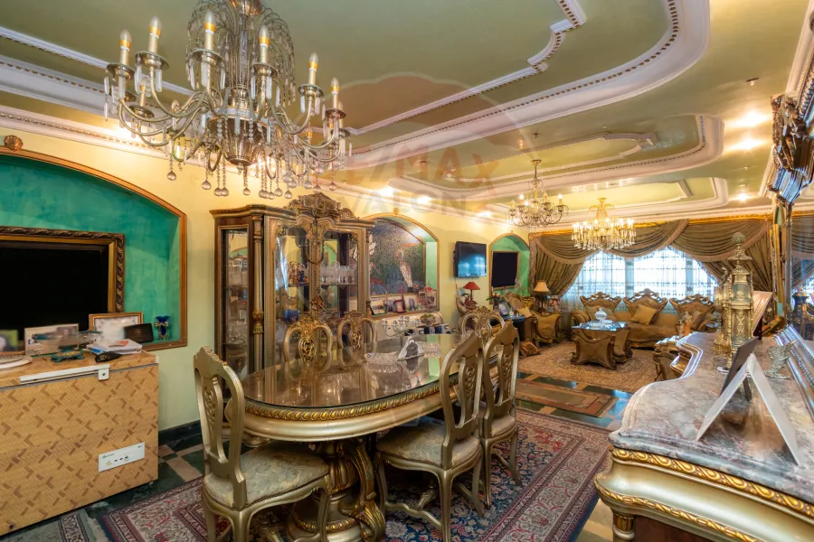 Apartment for sale 330 m miami (Directly on the sea)