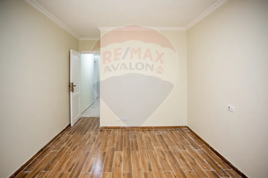 Apartment for sale 175 m sporting (Luxor St)