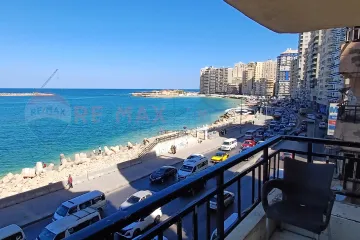 شقة للبيع  112 م سيدي بشر (علي البحر مباشرة)