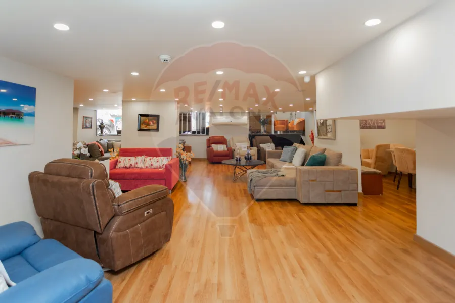 Shop + Mezzan for rent 500 m Louran (Shaarawy St)