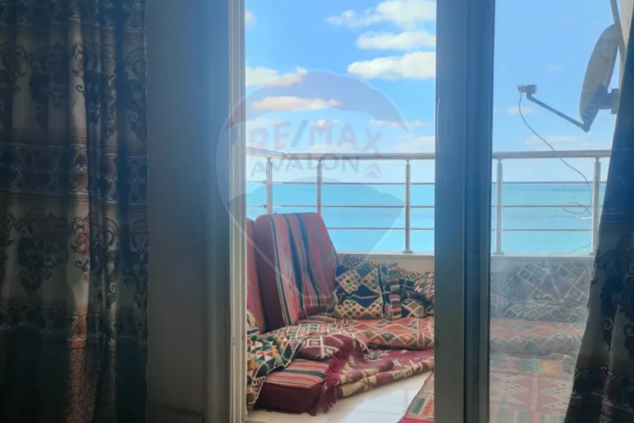 Apartment for sale 140 m Sidi Bishr (Mohamed Naguib Street - directly on the sea)