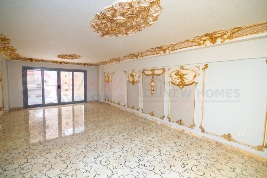 Apartment for sale 185 m Saba Basha (building on the sea - brand building)