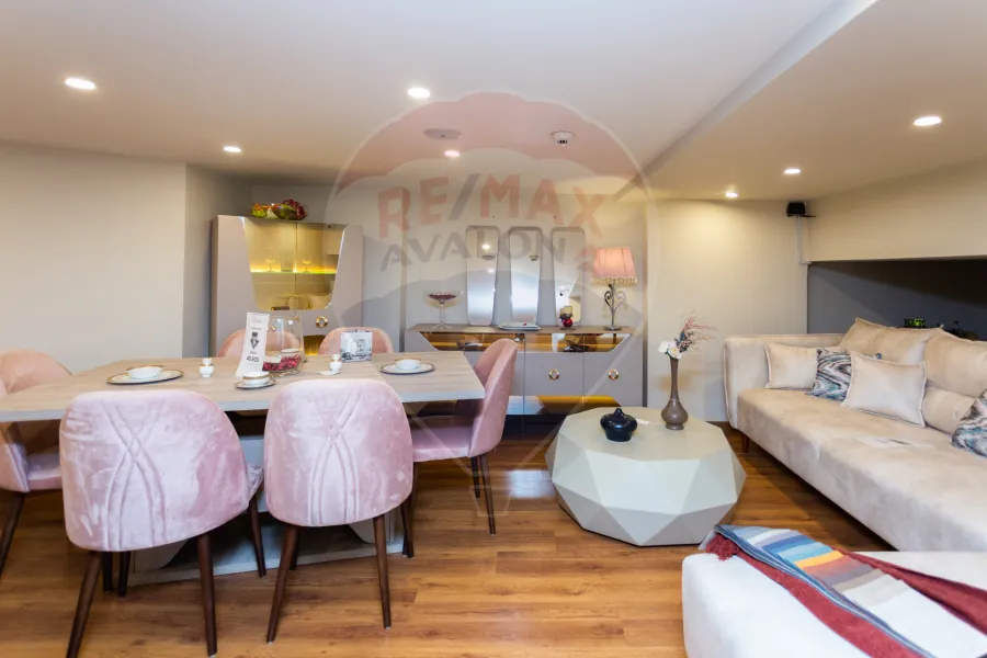 Shop + Mezzan for rent 500 m Louran (Shaarawy St)