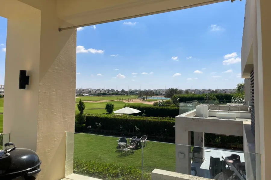 شاليه سنيور للبيع (هاسيندا باي - سيدي عبدالرحمن) 350 م