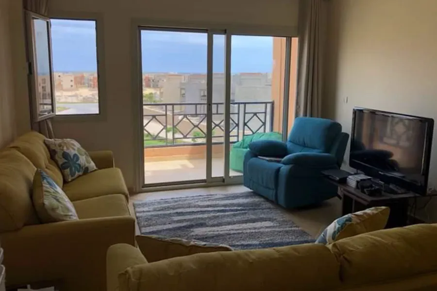 Chalet + Roof for sale (Emirates Heights) Ras Al-Hekma 100 m chalet + 100 m roof