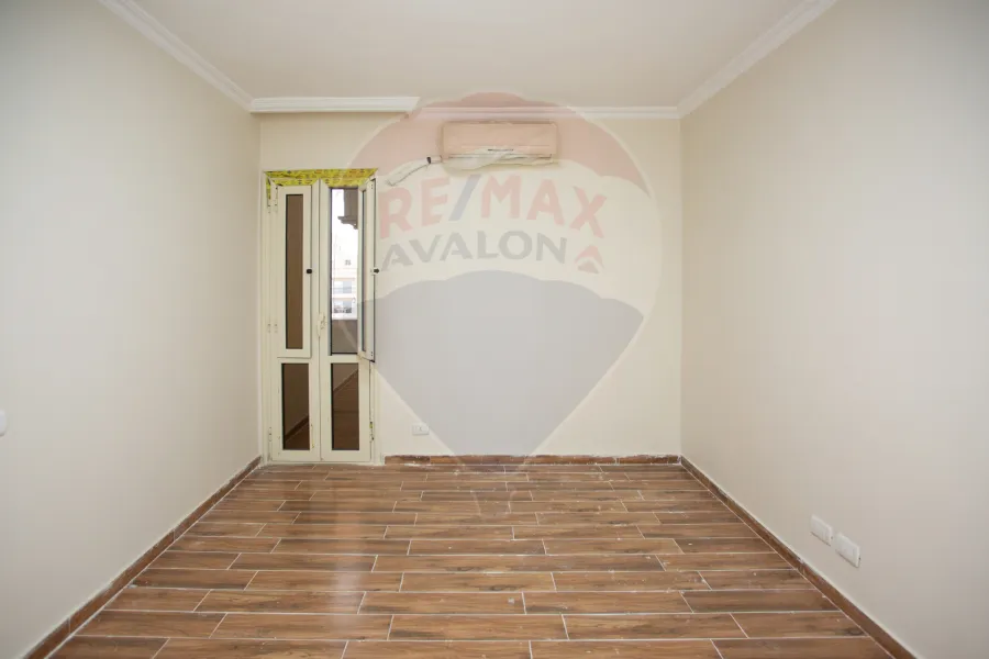 Apartment for sale 175 m sporting (Luxor St)