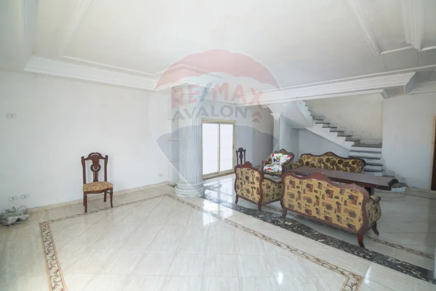 Duplex apartment for sale 550 m Louran