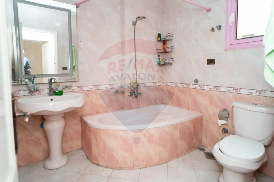 Apartment For Sale 170 m ElSaraya(Steps from the sea