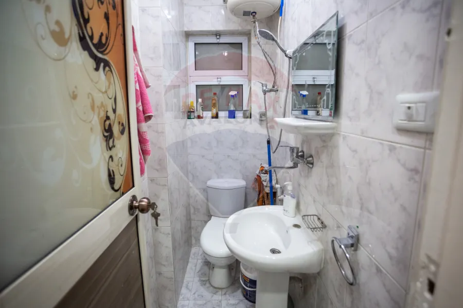 Apartment for sale 200 m Gleem (Near the Jewelry Palace)