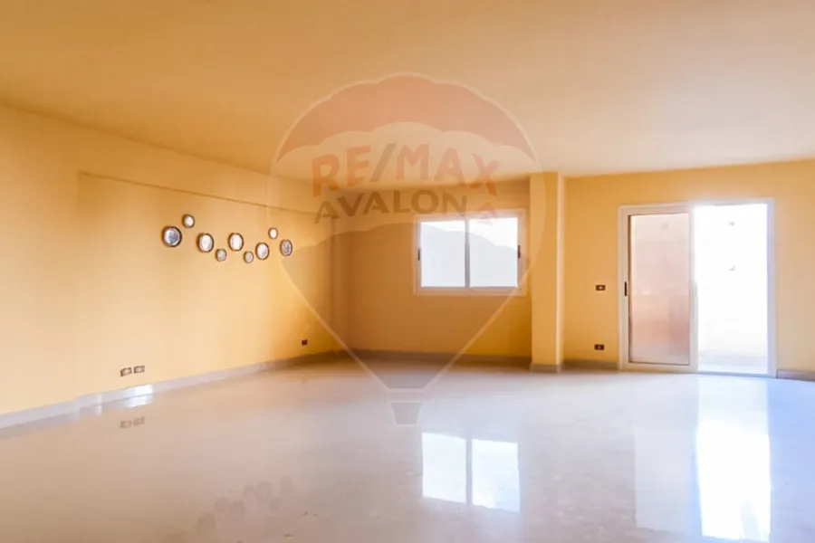 Apartment for sale 210 m Kafr Abdo (Ismailia St.)