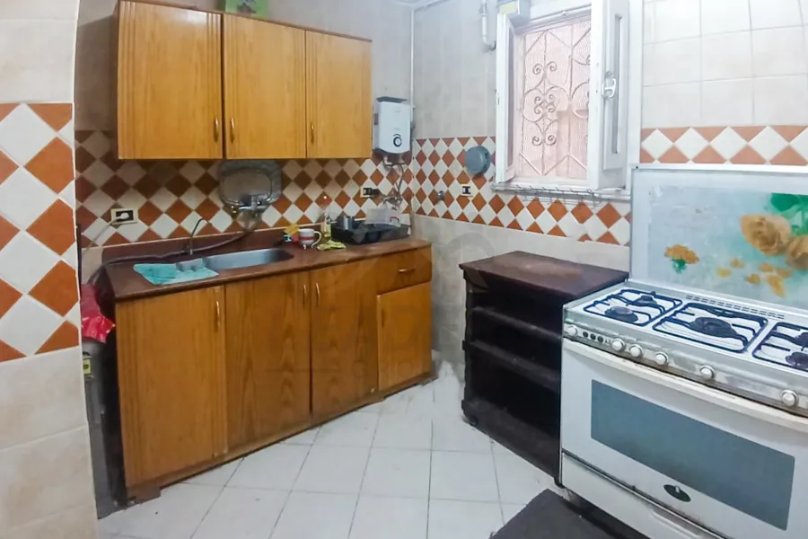 Furnished apartment for rent 210 m Ibrahimia (steps from the Faculty of Engineering)