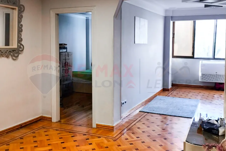 Apartment for sale 98 m Kafr Abdu (Abo El Ala St)