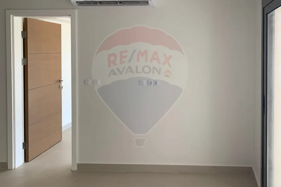Studio for sale (Marassi - Marina 2) 78 m