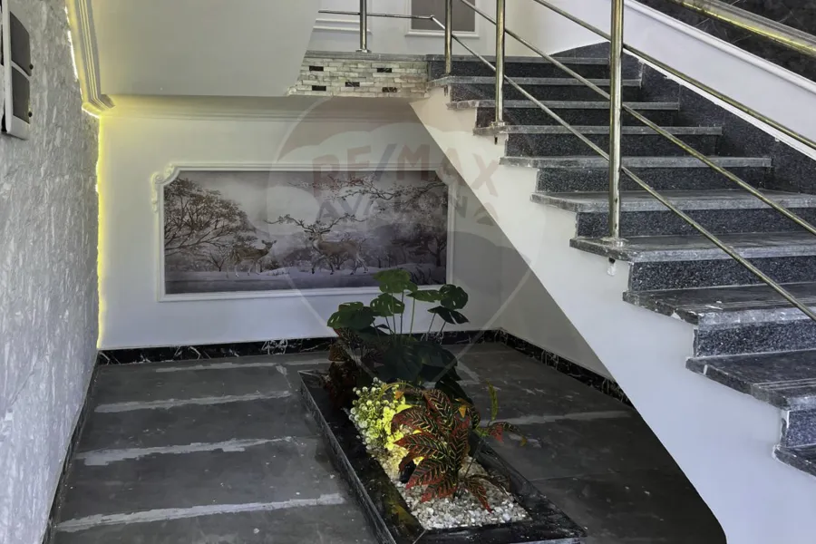 Villa for sale, 525 m², King Mariout (Mohamed Rashid St.)