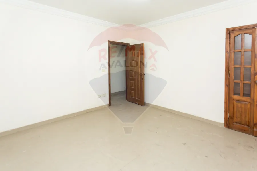 Administrative unit for sale 162 m Ibrahimia (Abo qir St.)