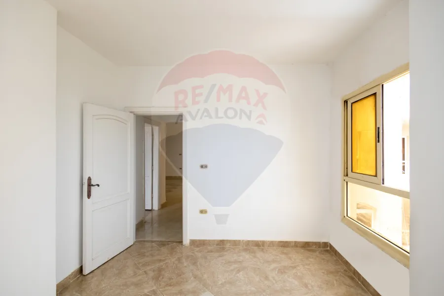 Apartment for sale 110 m El Montaza (Royal Plaza Towers)