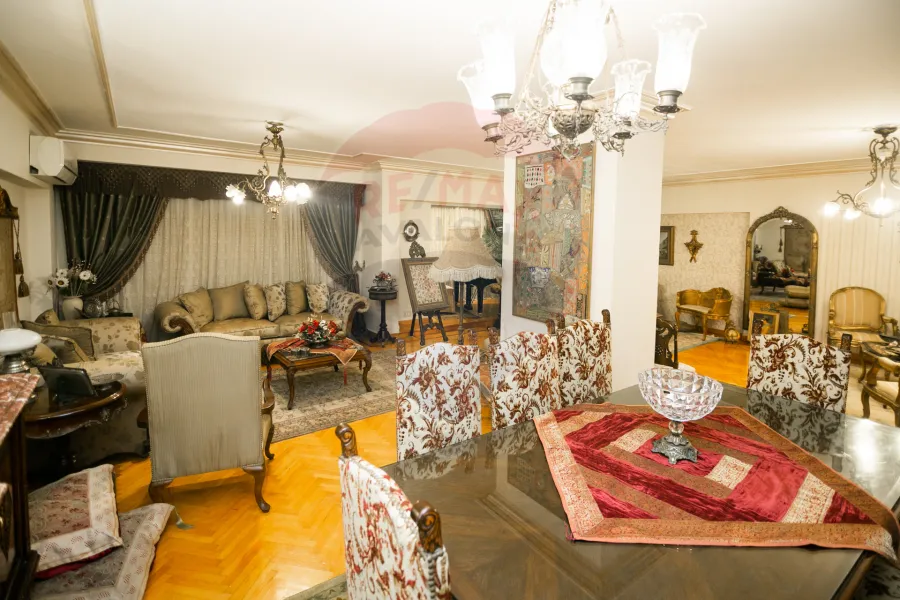 Apartment for sale 260 m Kafr Abdo (Branched from Ismailia st.)