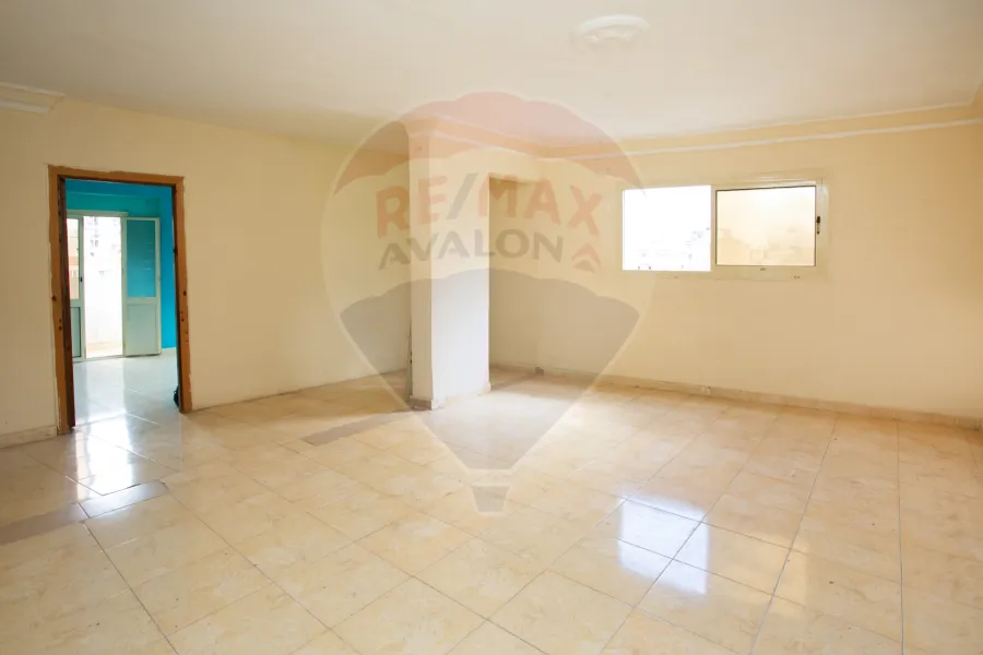Apartment for sale 120 m in Sidi Gaber (Cleopatra - steps from Abu Kir Street)