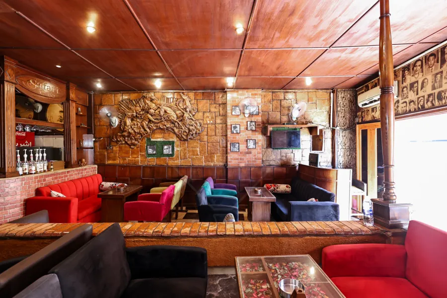 Shop for sale 80m Louran (2um from the sea)