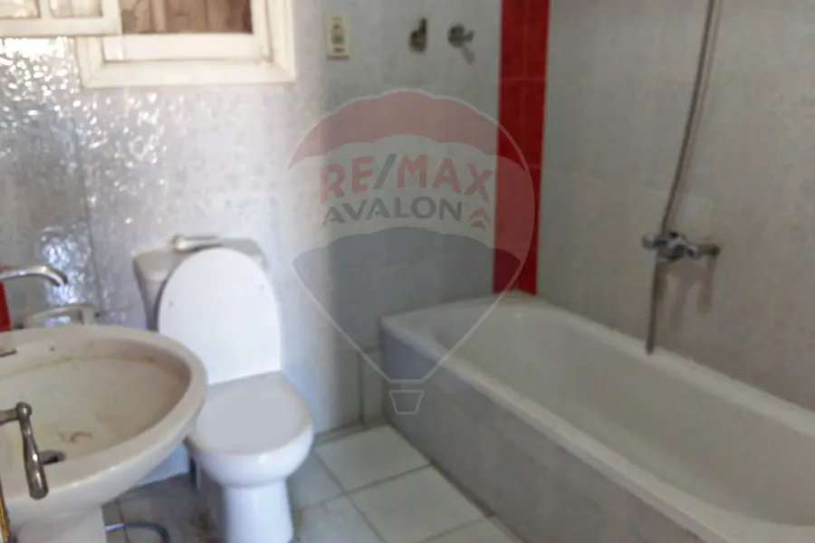 Apartment for sale 80 m Seyouf (ELmadina el francia - Mostafa Kamel St.)