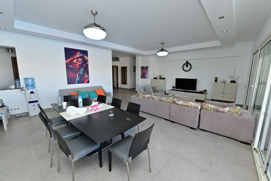 Stand Alone Villa + Cabana for sale (Hacienda Bay) - 1,400 m