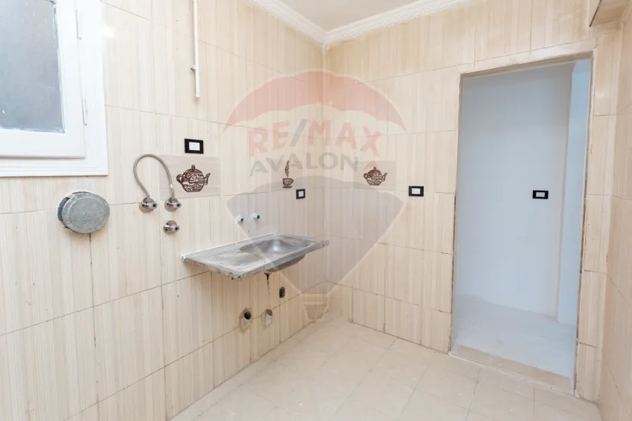 Apartment for sale 150 m Roushdy (Branched from Abdul Hamid Al-Abadi st)