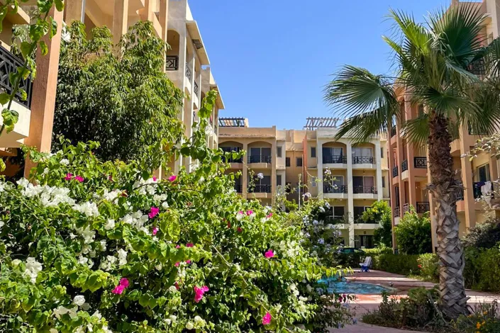 Chalet with roof for sale (Emirates Heights) 100 m